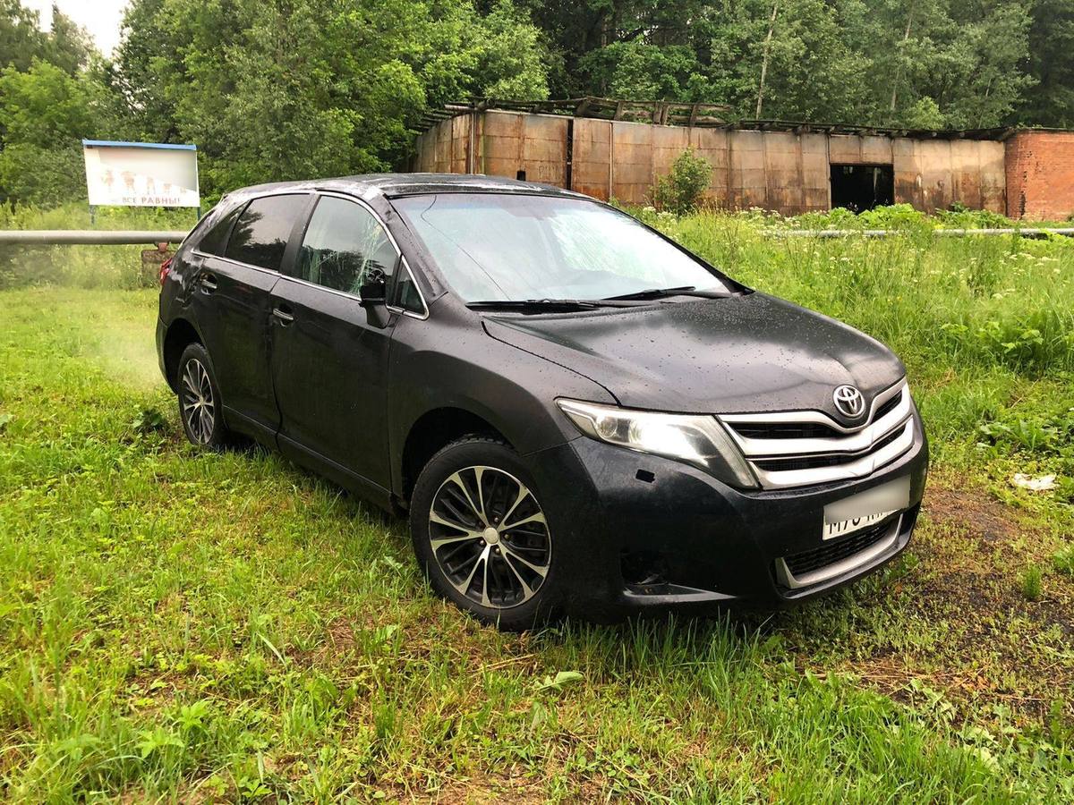 Купить Toyota Venza I Рестайлинг внедорожник 5 дв., 2013 года, цвет:  Черный, за 950000 руб. в Санкт-Петербурге